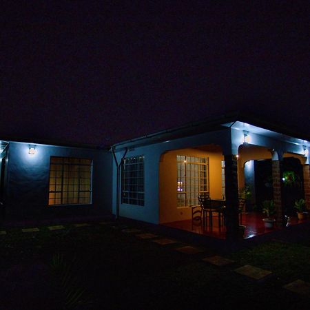 Royal Homestay Moshi Extérieur photo