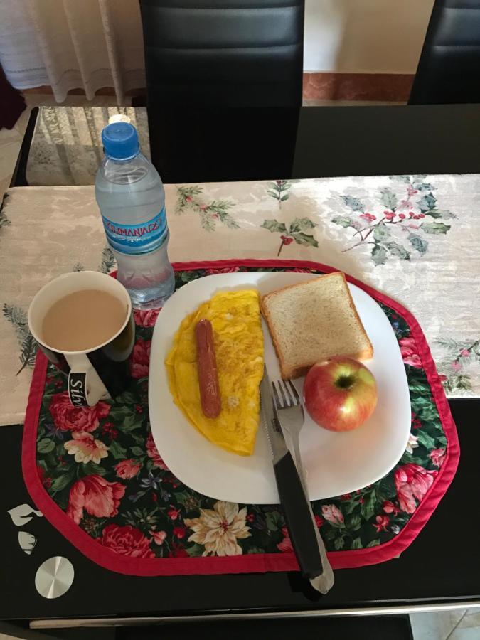 Royal Homestay Moshi Extérieur photo