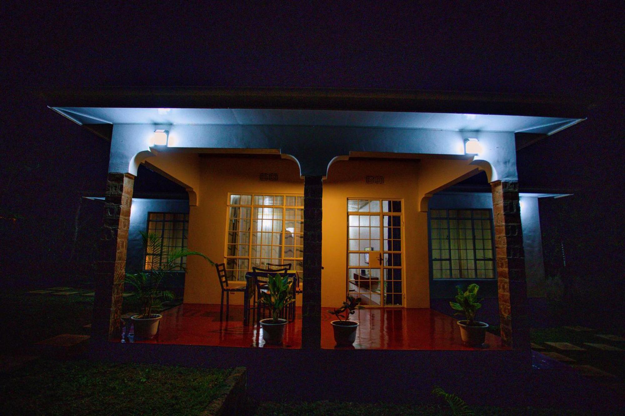 Royal Homestay Moshi Extérieur photo