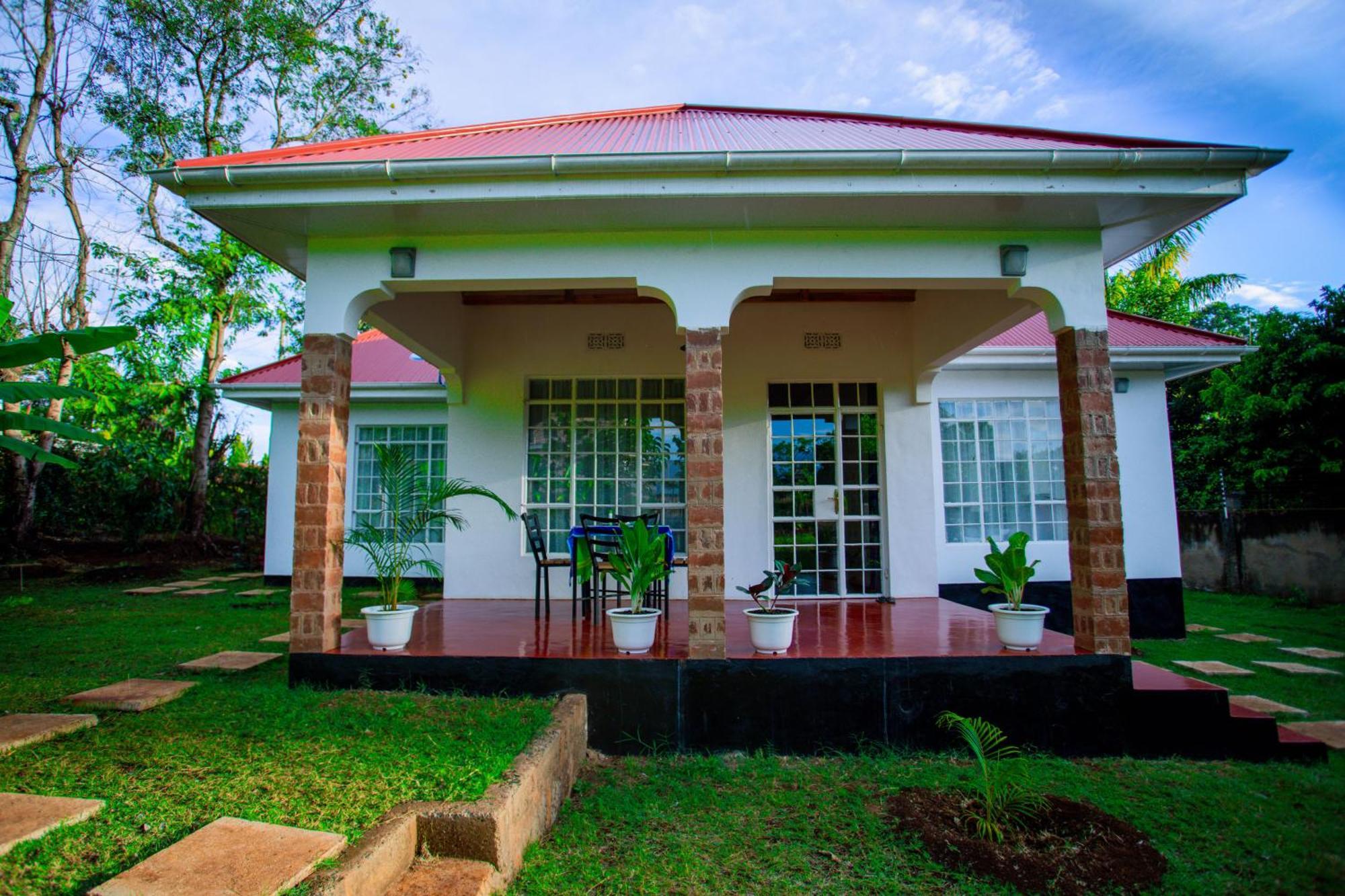 Royal Homestay Moshi Extérieur photo