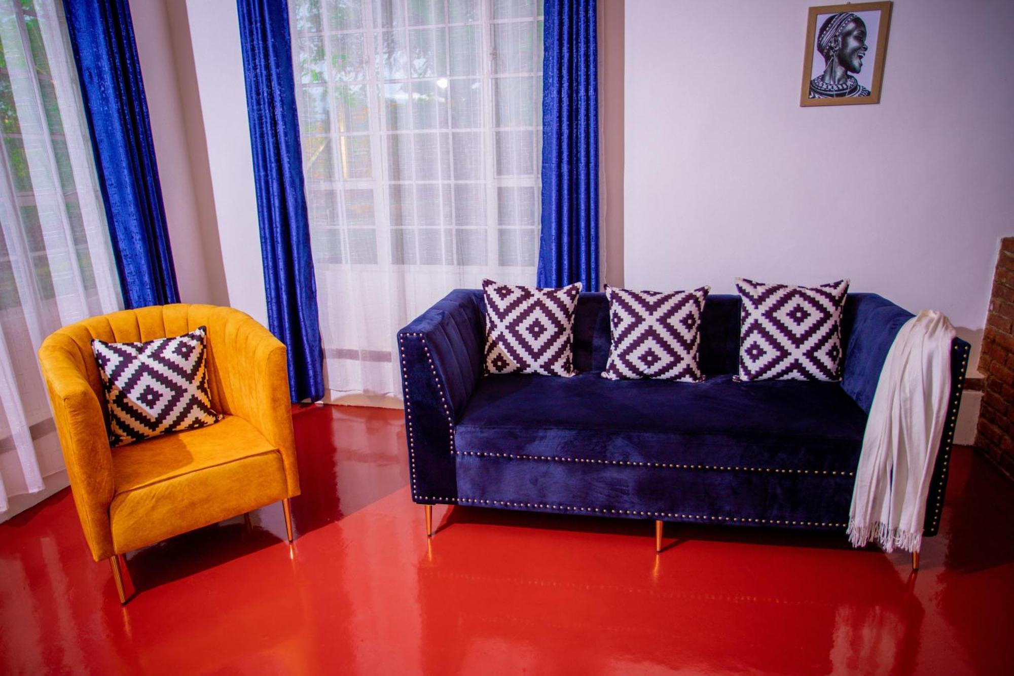 Royal Homestay Moshi Extérieur photo