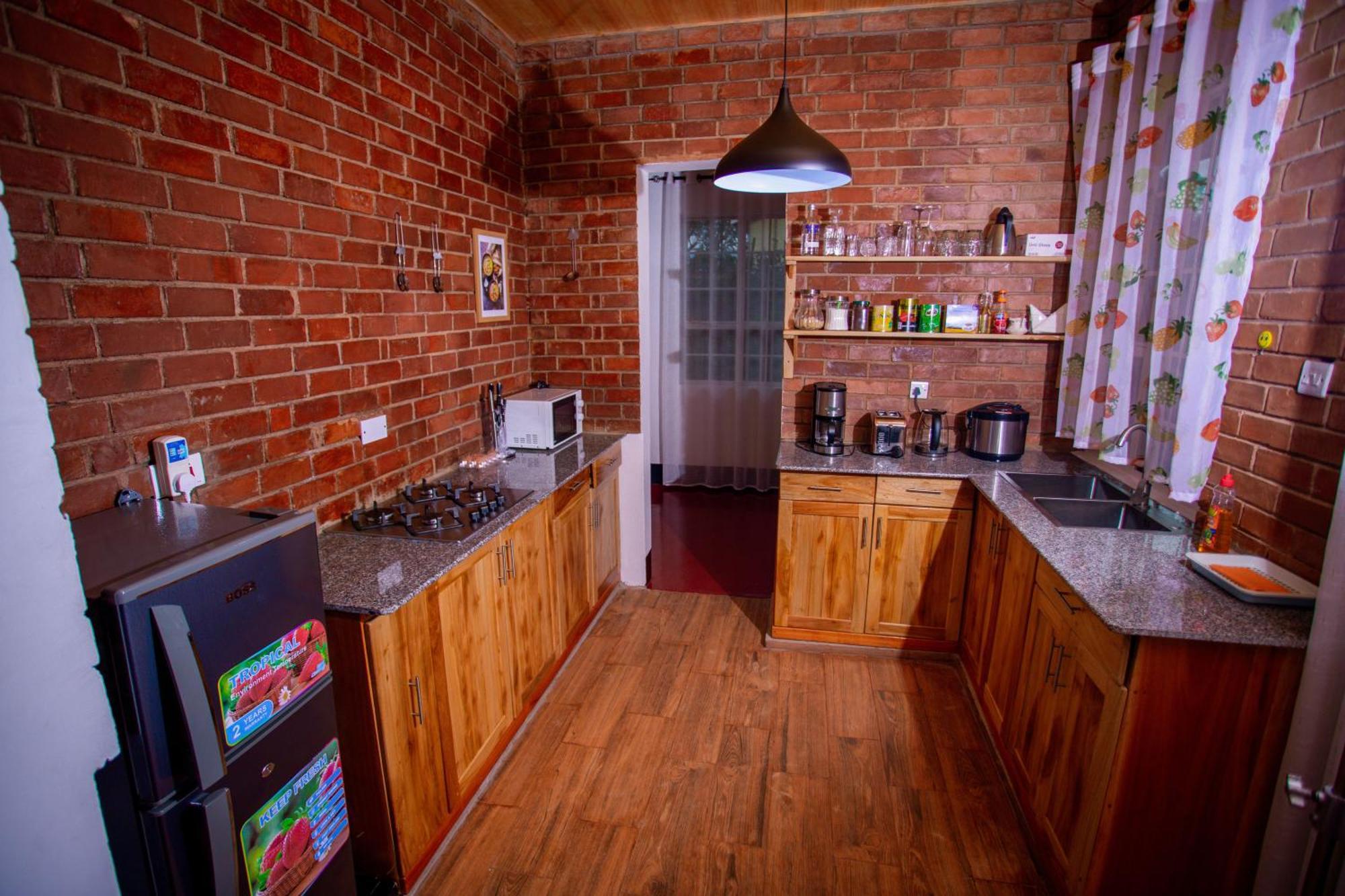 Royal Homestay Moshi Extérieur photo