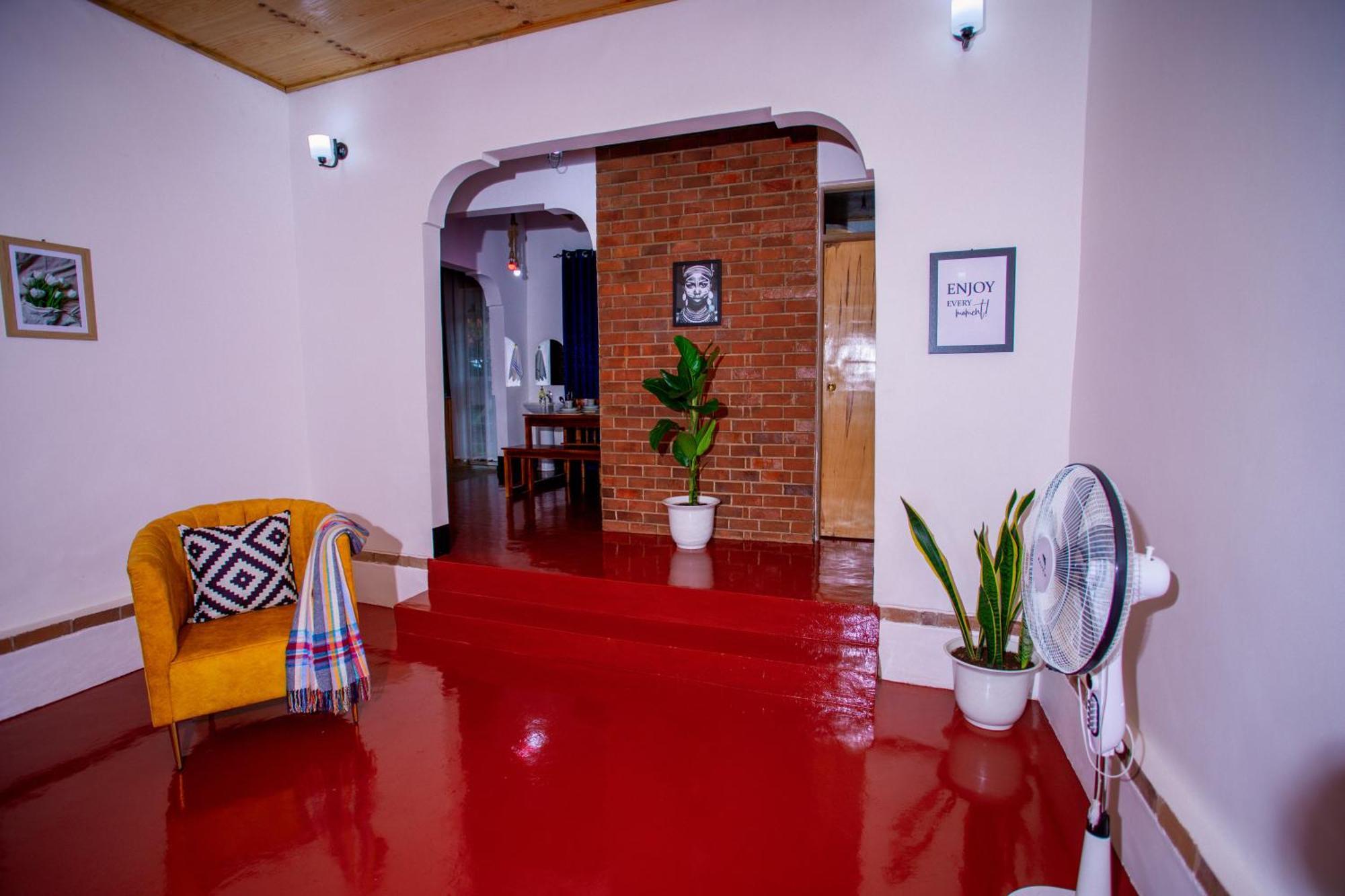 Royal Homestay Moshi Extérieur photo